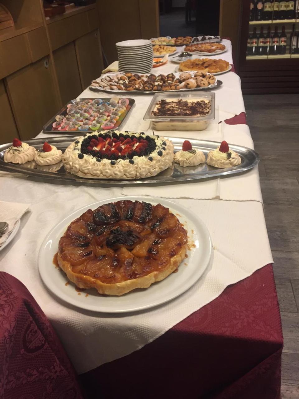 Hotel Della Posta Biasca Kültér fotó